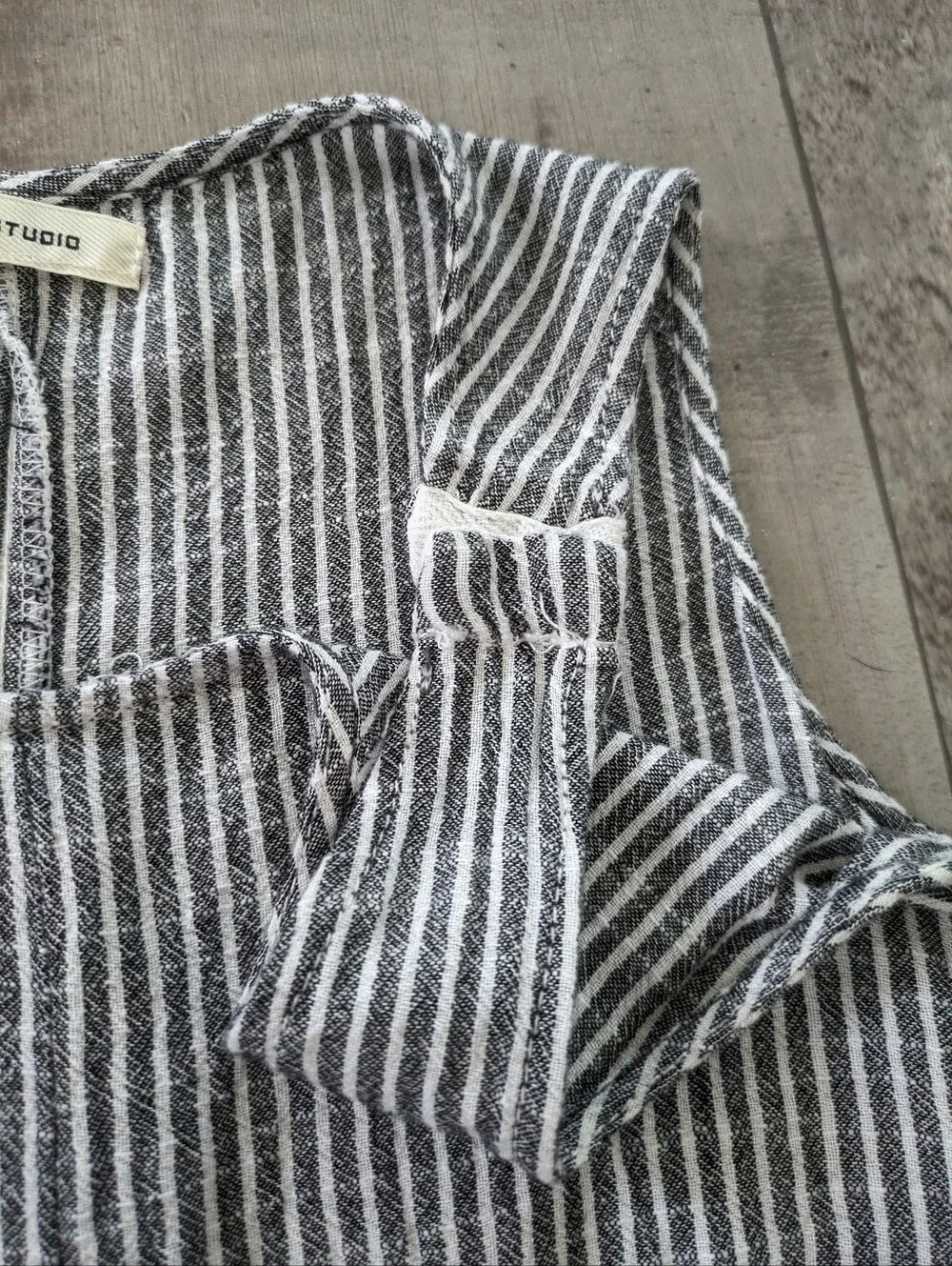 Max Studio Womens Jumpsuit Romper Size Striped Gray/White Pockets Linen Blend - Picture 4 of 9
